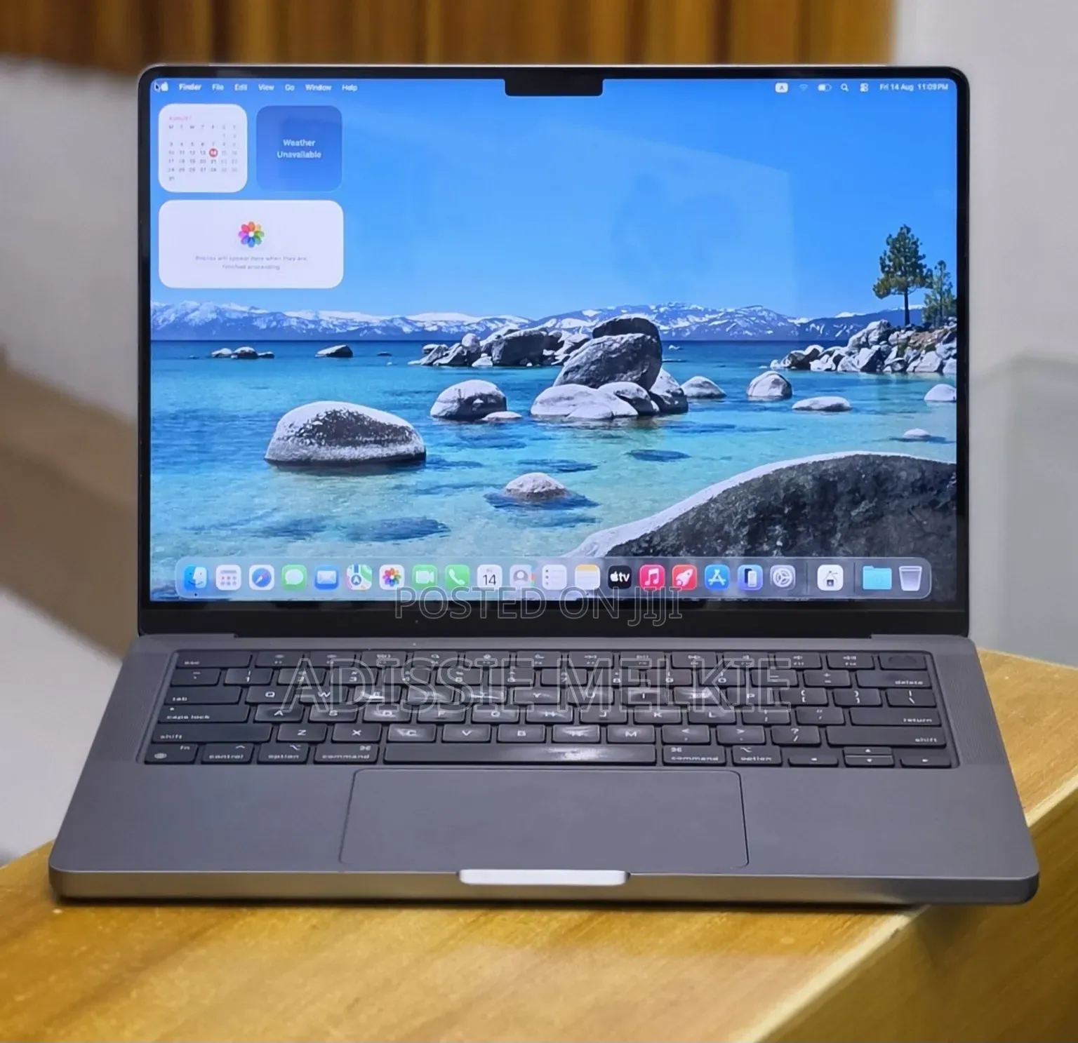 New Laptop Apple MacBook 32GB Apple M1 Pro SSD 512GB