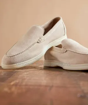 quality Non Brand Loafer