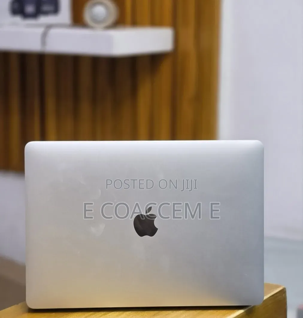 New Laptop Apple MacBook Air 2020 M1 8GB Apple M1 SSD 256GB