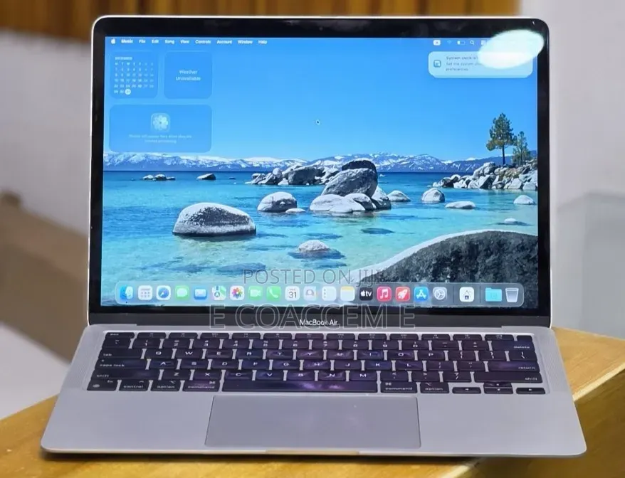 New Laptop Apple MacBook Air 2020 M1 8GB Apple M1 SSD 256GB