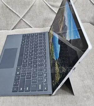 New Laptop Microsoft Surface 16GB Intel Core i7 SSD 512GB