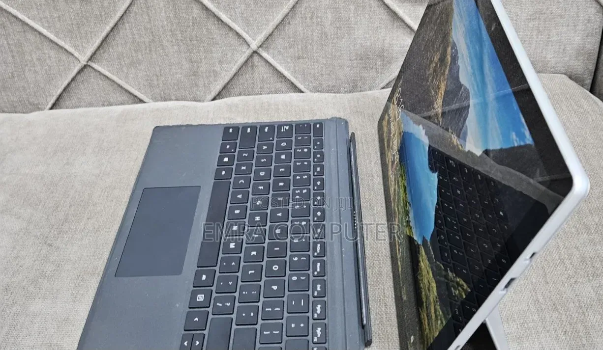 New Laptop Microsoft Surface 16GB Intel Core i7 SSD 512GB
