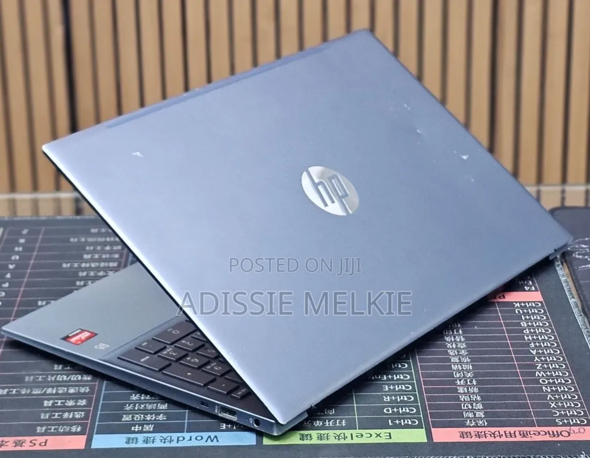 New Laptop HP Pavilion 15 8GB AMD Ryzen 5 SSD 512GB