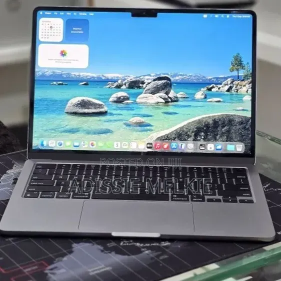 New Laptop Apple MacBook Air 2022 M2 8GB Apple M2 SSD 256GB