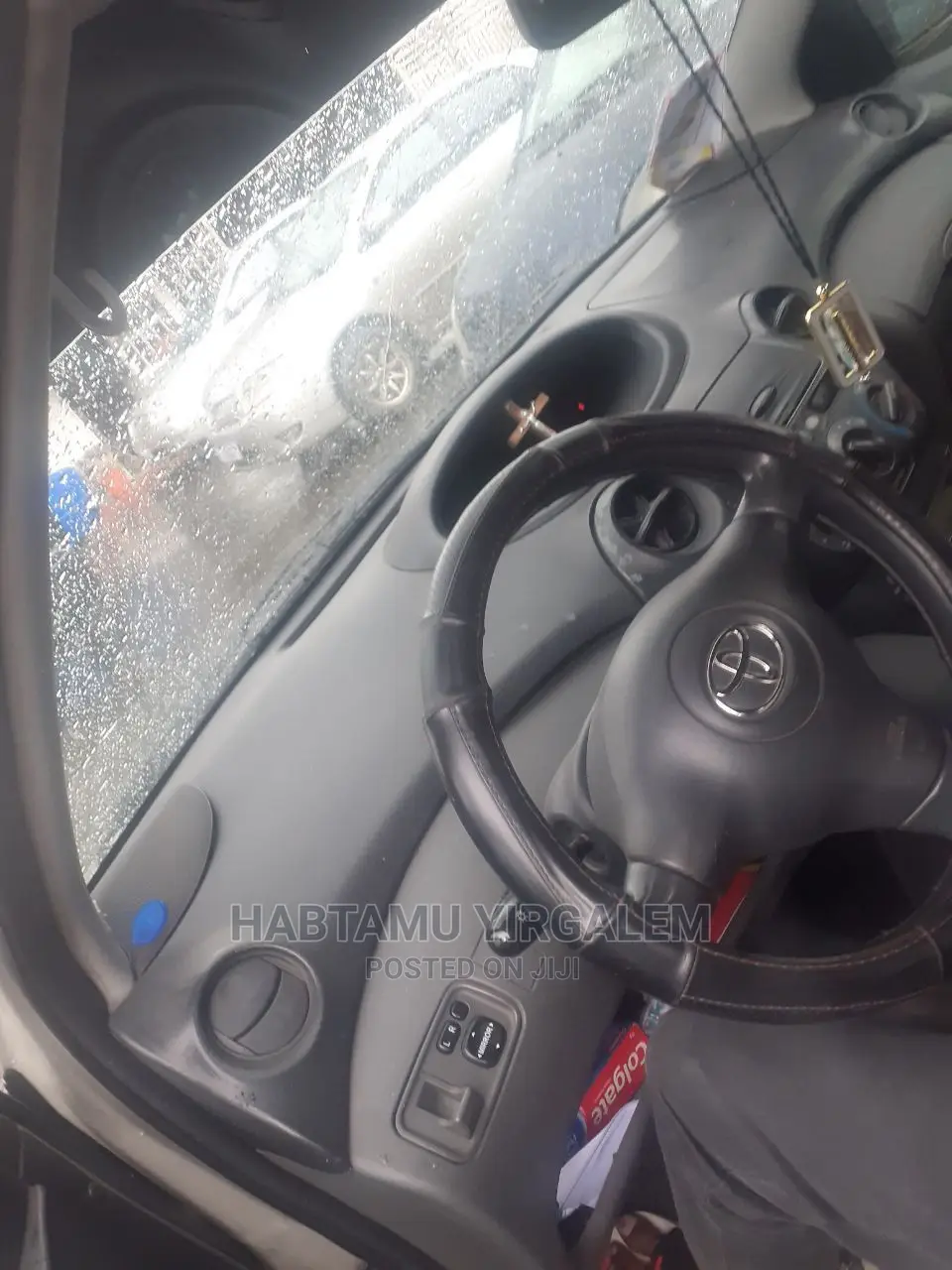 Toyota Vitz 2004 Gold