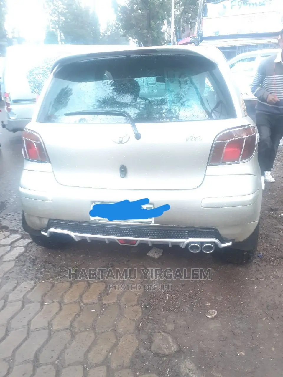 Toyota Vitz 2004 Gold