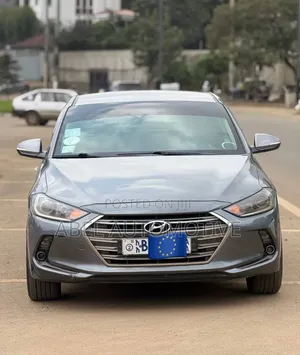Hyundai Avante 2016 Silver