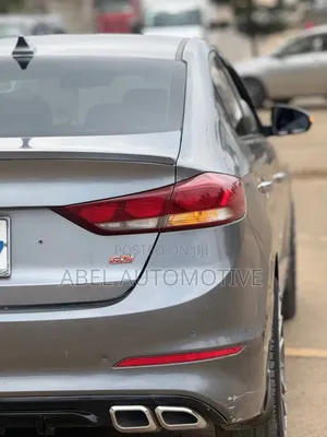 Hyundai Avante 2016 Silver