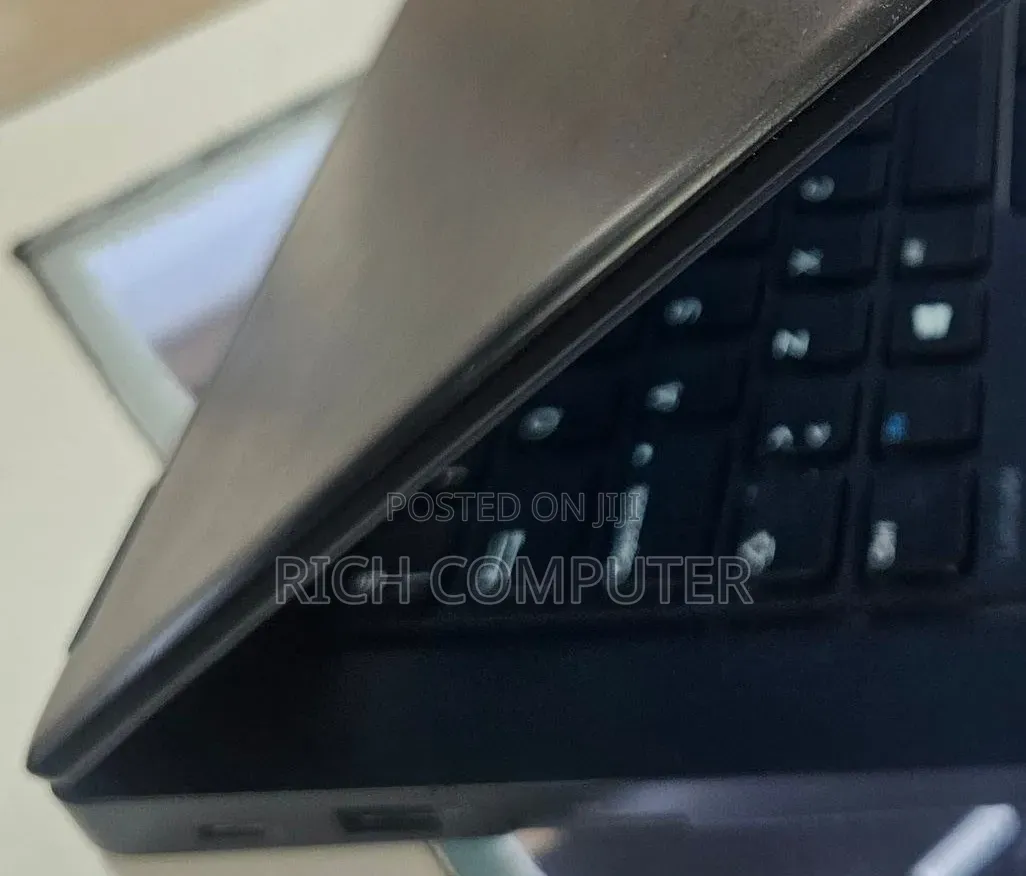New Laptop Dell Latitude 5310 8GB Intel Core i5 SSD 256GB