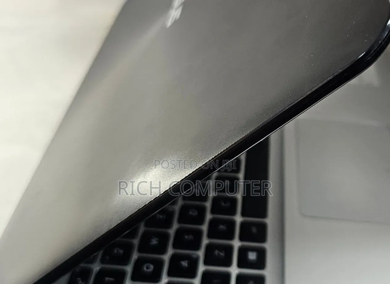 New Laptop Asus ROG Strix G15 8GB Intel Core i7 HDD 750GB