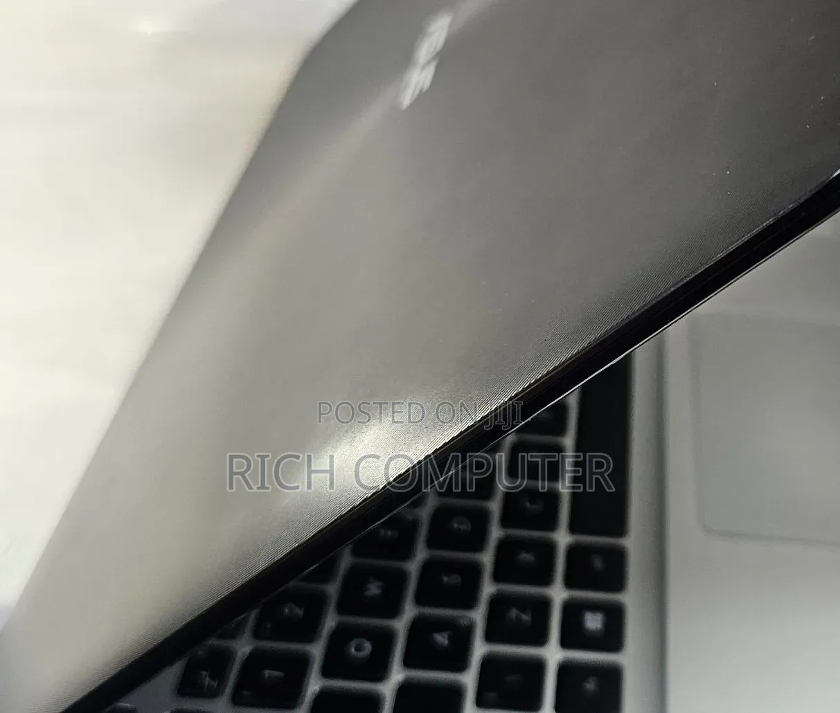 New Laptop Asus ROG Strix G15 8GB Intel Core i7 HDD 750GB