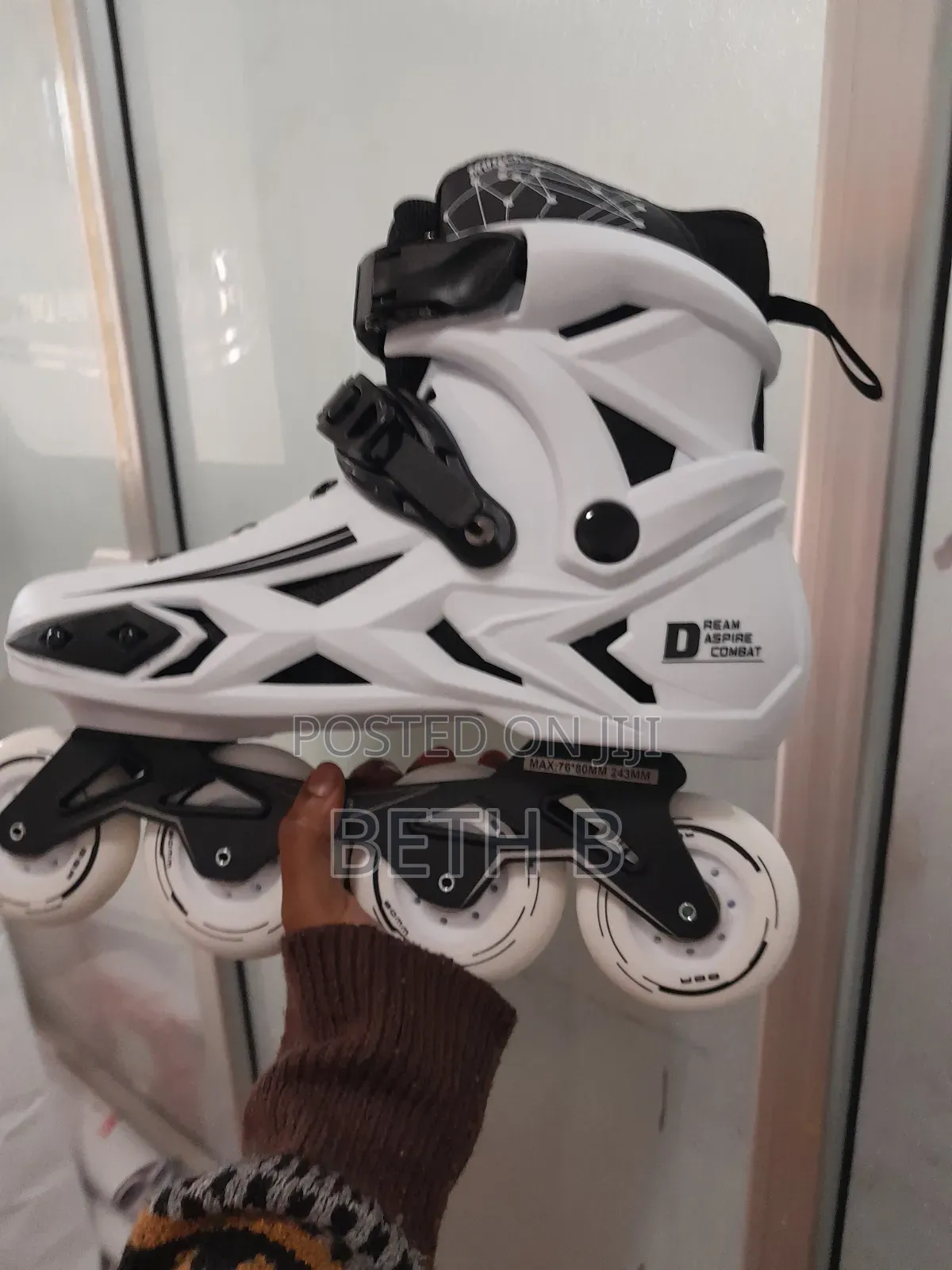 Brand New YITESI M1 Inline Skates
