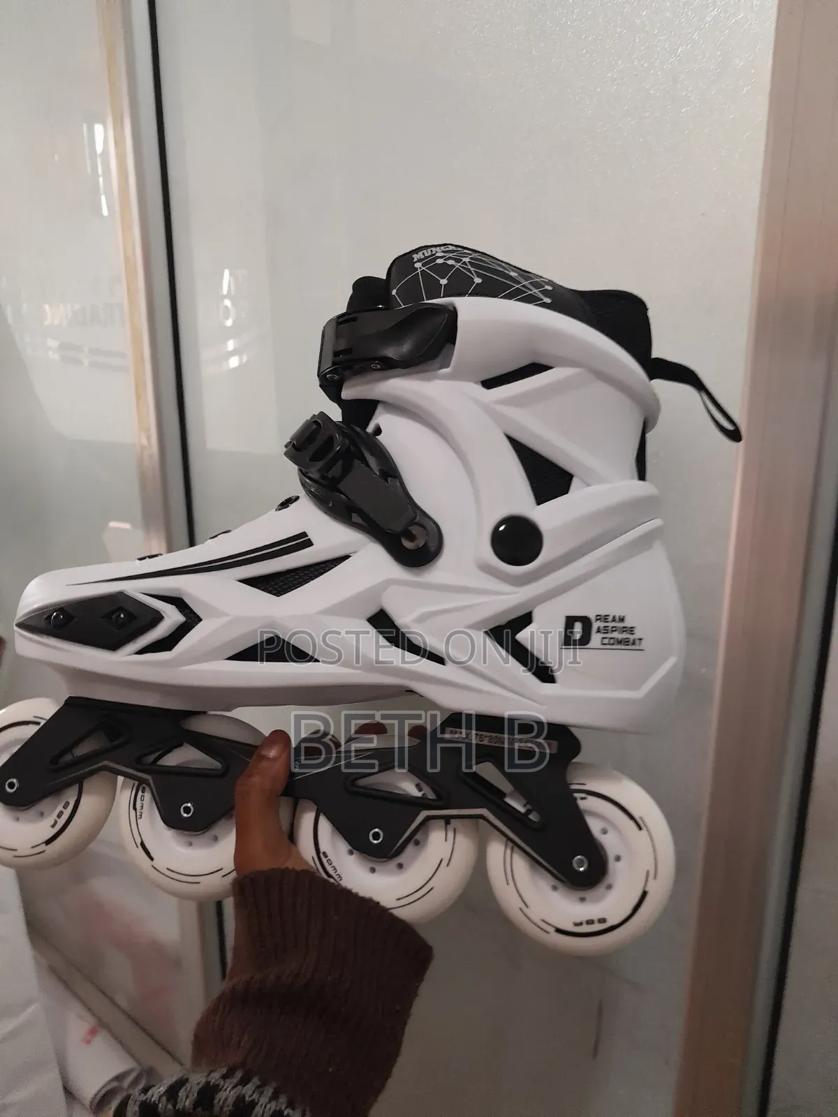 Brand New YITESI M1 Inline Skates