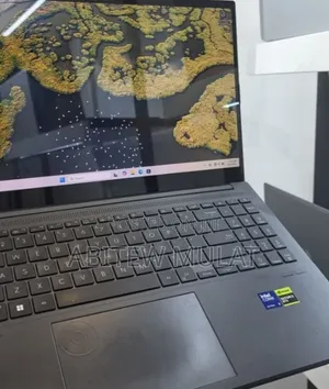 New Laptop Asus VivoBook 15 X505BA 16GB Intel Core Ultra 9 SSD 512GB