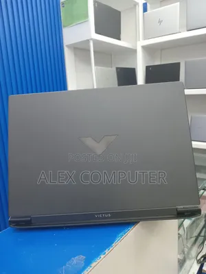 New Laptop HP Victus 16 16GB Intel Core i7 SSD 1T
