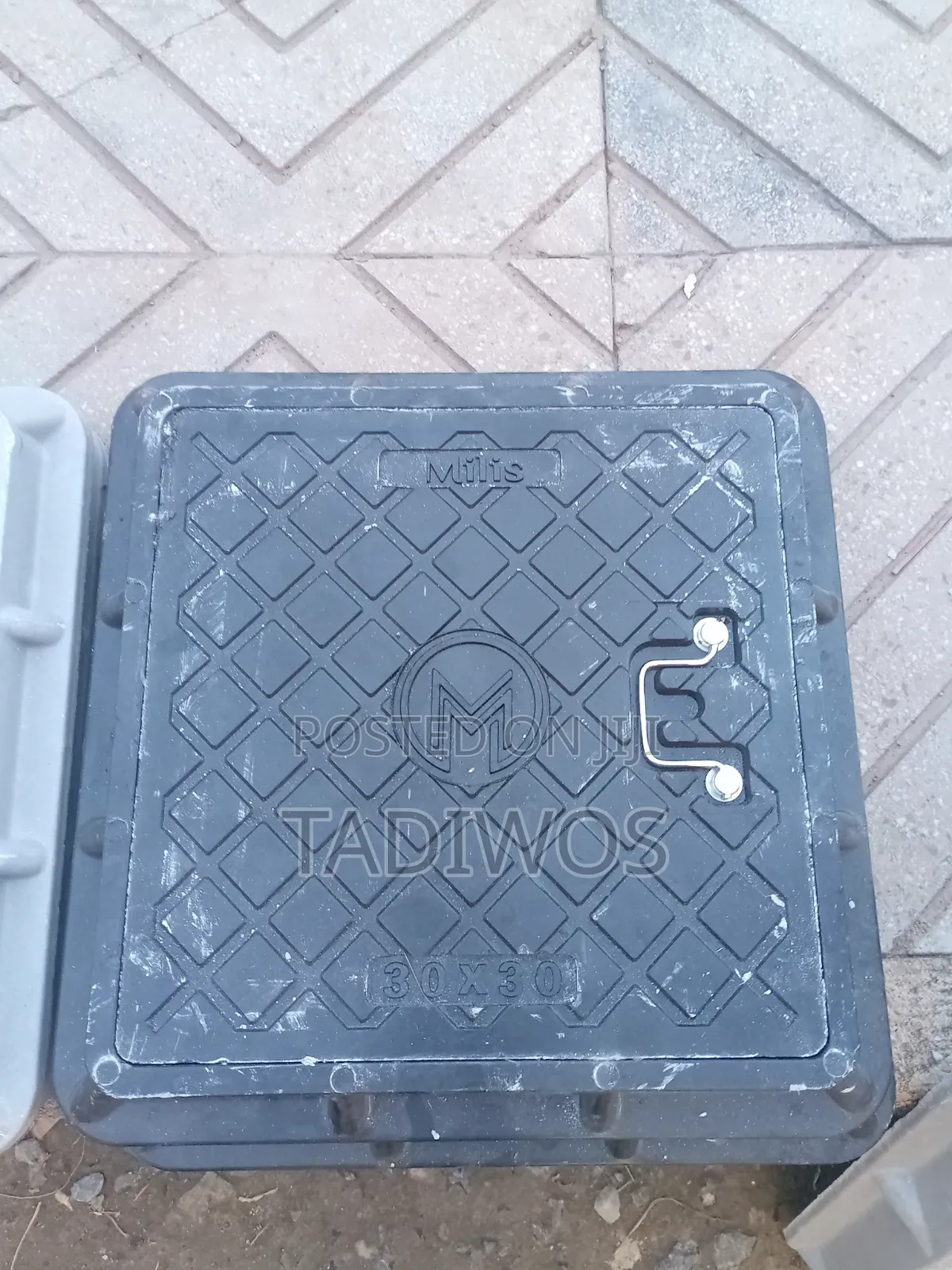 Manhole Cover 30×30 Best Quality