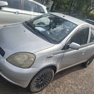 Toyota Yaris 2001 Silver