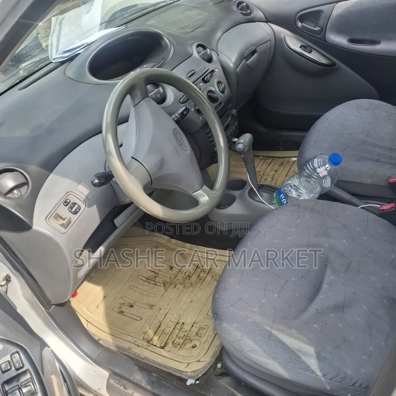Toyota Yaris 2001 Silver