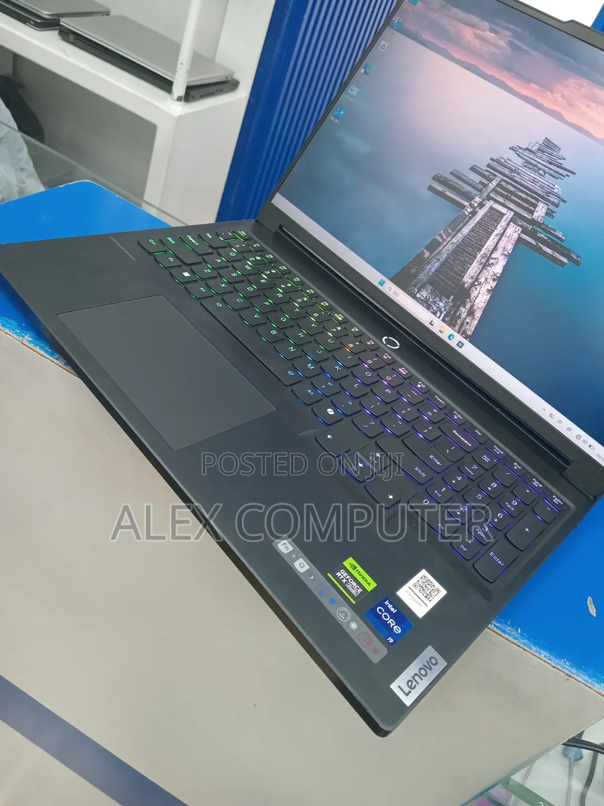 New Laptop Lenovo Legion 7 16GB Intel Core i9 SSD 1T