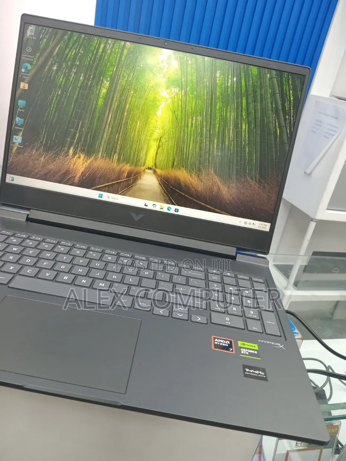 New Laptop HP Victus 16 16GB AMD Ryzen 7 SSD 512GB