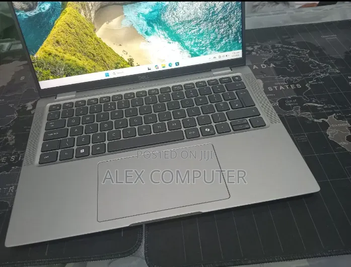 New Laptop Dell 32GB Intel Core Ultra 7 SSD 512GB