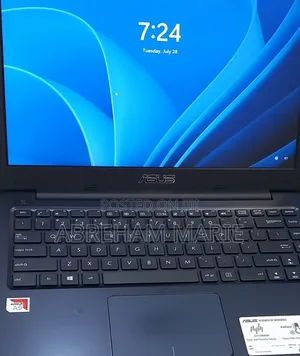 New Laptop Asus ROG Strix G15 8GB AMD Ryzen 9 SSD 256GB