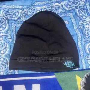 Syna Skull Cap Black