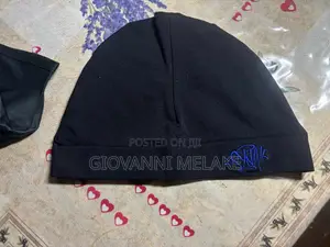Syna Skull Cap Black
