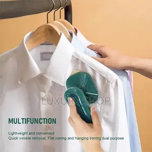 Mini Dry Iron With Spray በማንኛውም ቦታ ላይ ልብሶችን በምቾት የሚተኩስ
