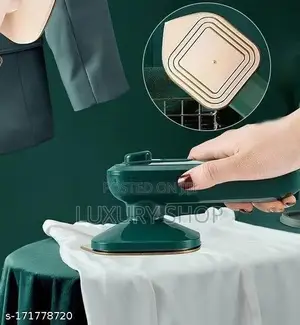 Mini Dry Iron With Spray በማንኛውም ቦታ ላይ ልብሶችን በምቾት የሚተኩስ