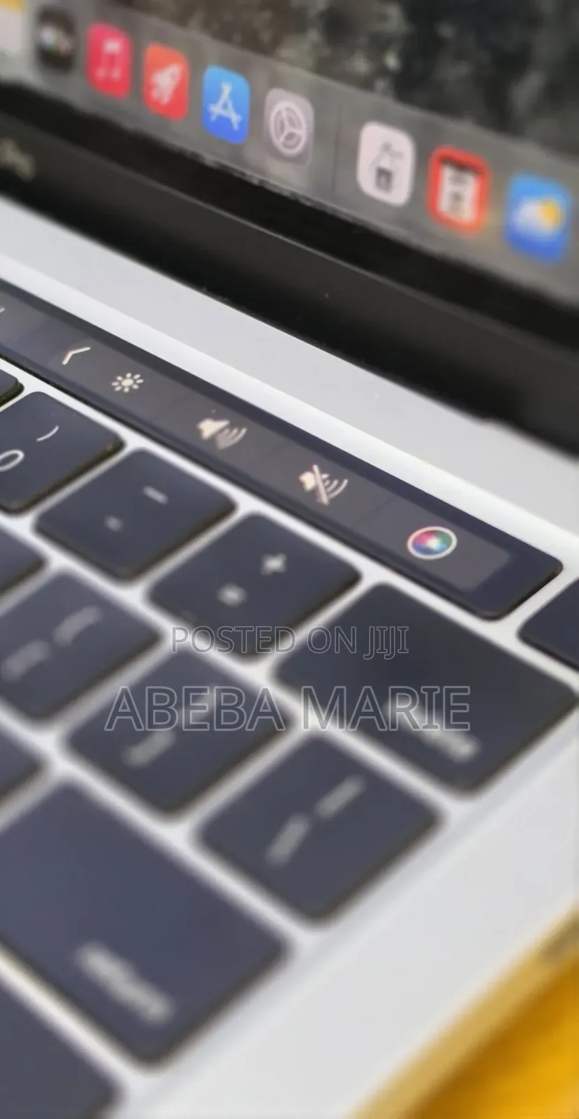 New Laptop Apple MacBook Pro 2020 32GB Intel Core i7 SSD 512GB
