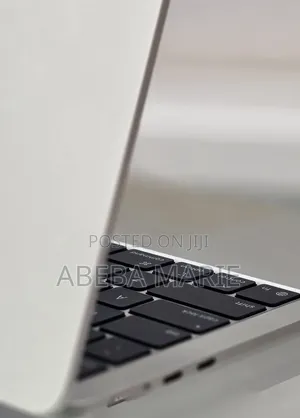 New Laptop Apple MacBook Air 2025 M4 16GB Apple M4 SSD 256GB