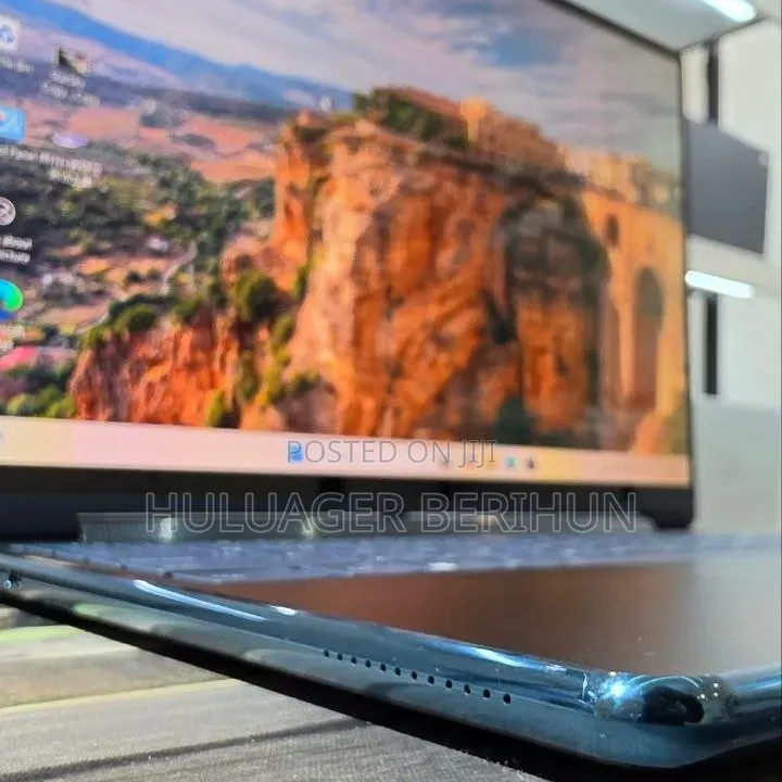 New Laptop Lenovo Yoga 9i 16GB Intel Core Ultra 7 SSD 1T