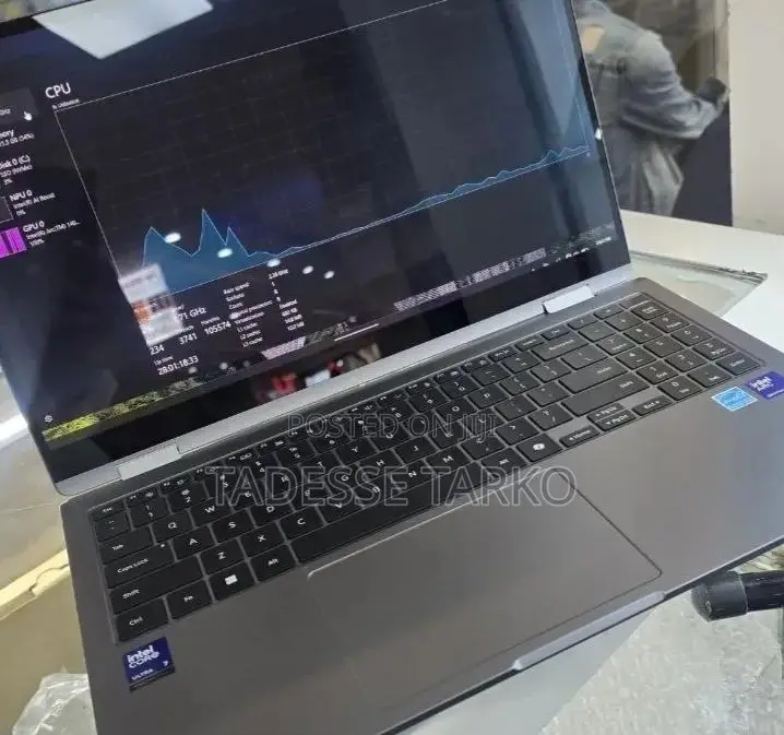New Laptop Samsung 16GB Intel Core Ultra 7 SSD 512GB