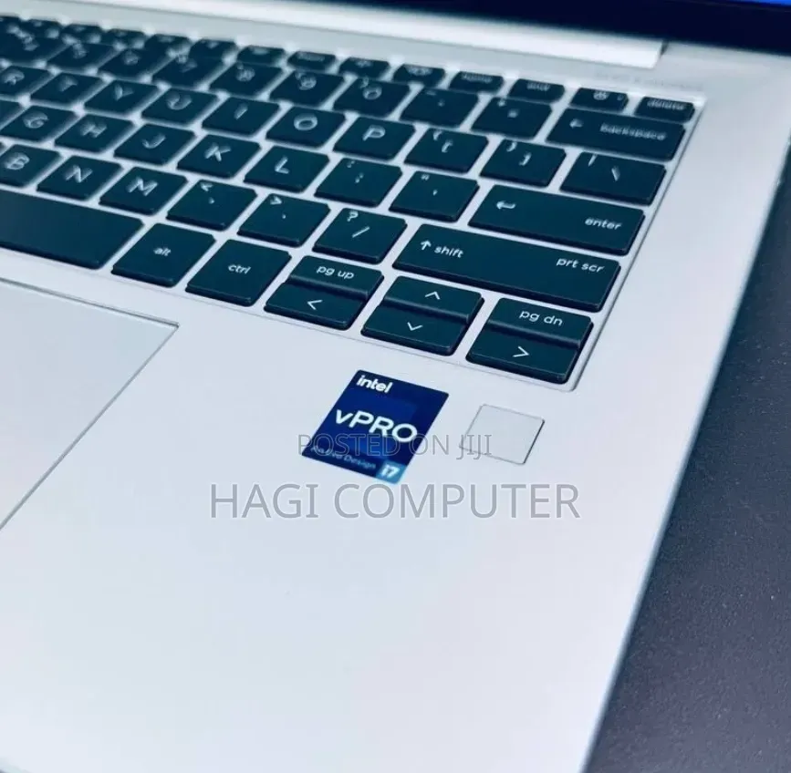 New Laptop HP EliteBook 840 G10 16GB Intel Core i7 SSD 512GB