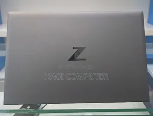 New Laptop HP ZBook Firefly G8 16GB Intel Core i7 SSD 512GB