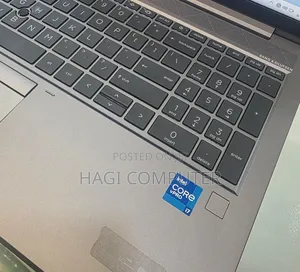 New Laptop HP ZBook Firefly G8 16GB Intel Core i7 SSD 512GB