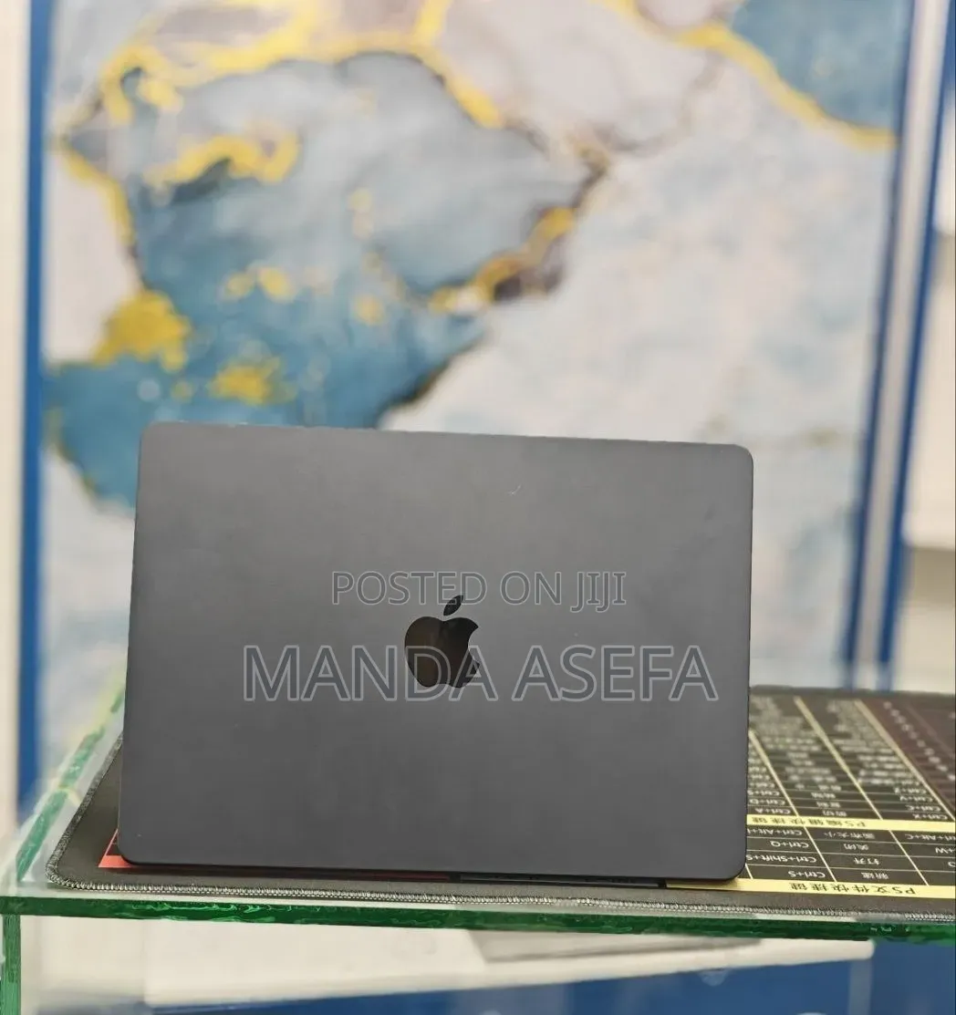 New Laptop Apple MacBook Air 2022 M2 8GB Apple M2 SSD 512GB