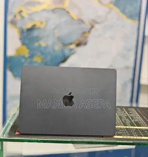 New Laptop Apple MacBook Air 2022 M2 8GB Apple M2 SSD 512GB