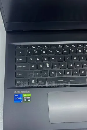 New Laptop MSI GP75 Leopard 16GB Intel Core i7 SSD 1T