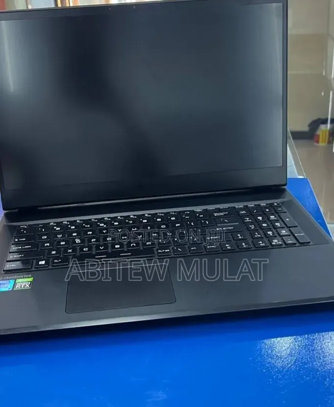 New Laptop MSI GP75 Leopard 16GB Intel Core i7 SSD 1T