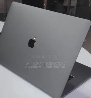 New Laptop Apple MacBook Pro 2017 16GB Intel Core i7 SSD 512GB