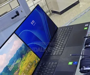 New Laptop Dell Precision 15 3520 16GB Intel Core i7 SSD 512GB