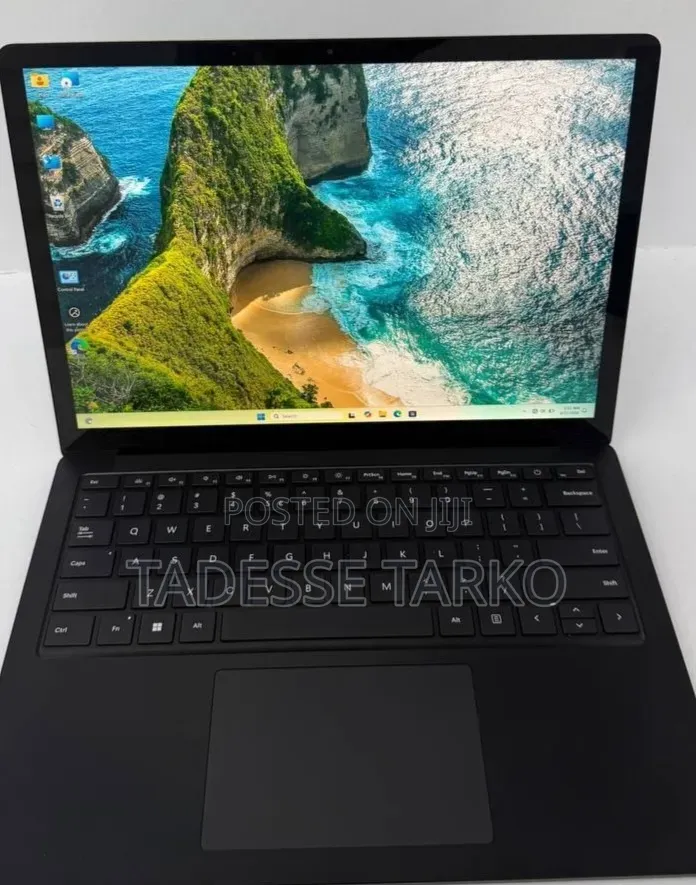 New Laptop Microsoft Surface Laptop 5 16GB Intel Core i7 SSD 256GB