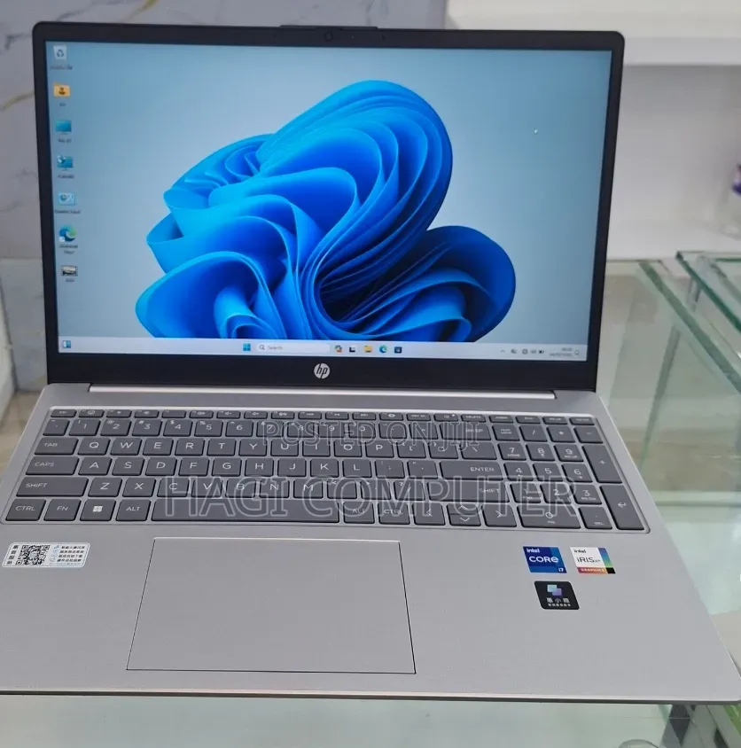 New Laptop HP Stream Notebook 16GB Intel Core i7 SSD 1T
