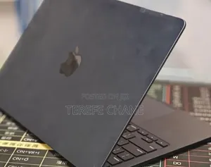 New Laptop Apple MacBook Air 2022 M2 8GB Apple M2 SSD 512GB