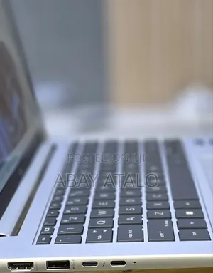 New Laptop HP EliteBook 840 G9 16GB Intel Core i7 SSD 512GB