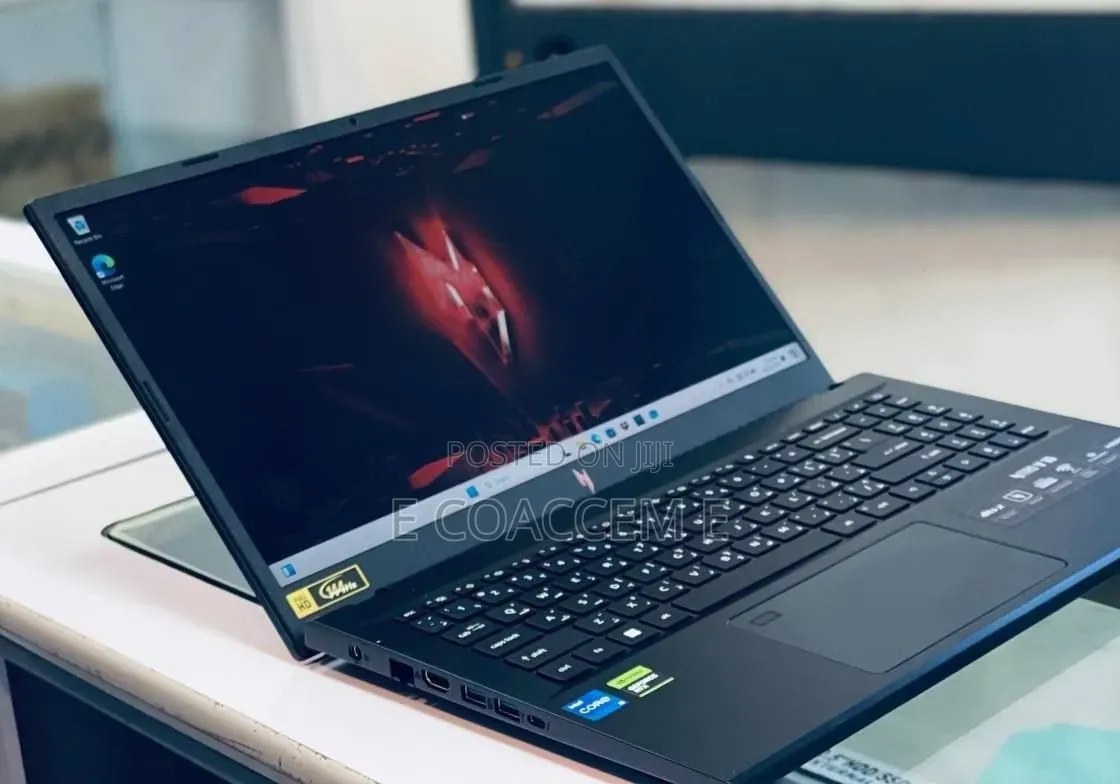 New Laptop Acer 16GB AMD Ryzen 5 SSD 512GB