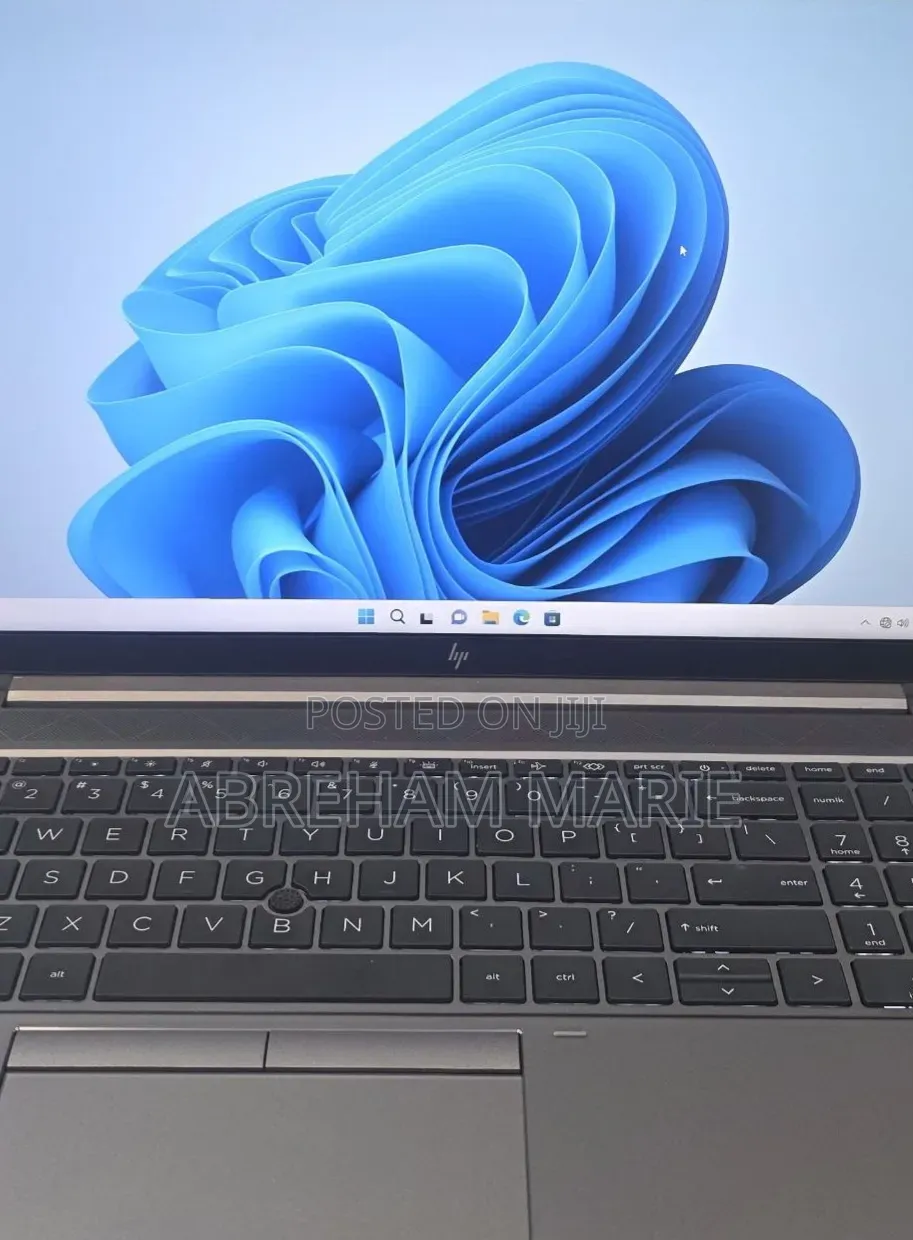New Laptop HP ZBook Fury 16 G9 16GB Intel Core i7 SSD 512GB