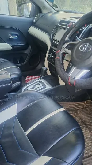 Toyota Rush 2019 Silver
